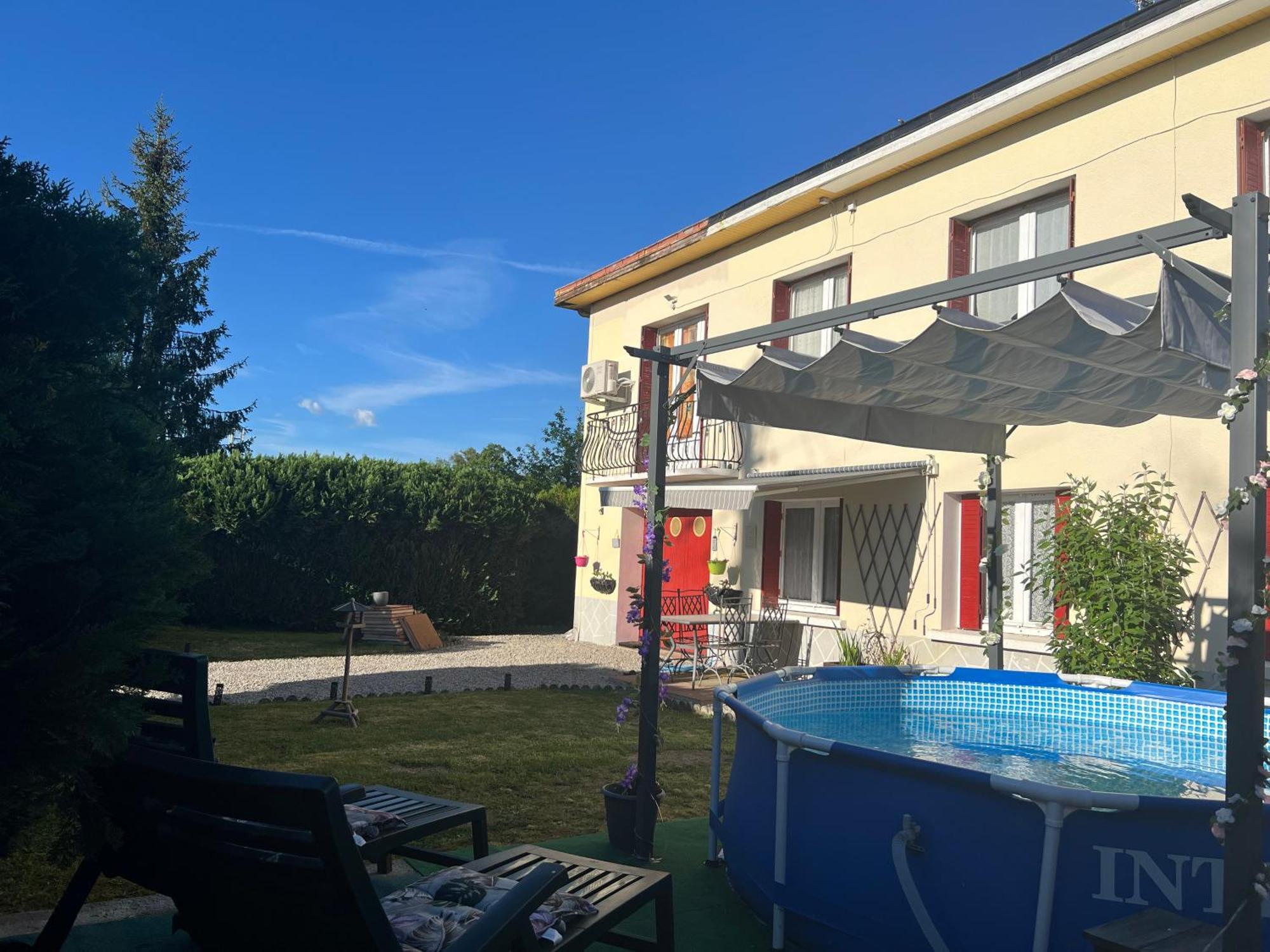 Gite Du St Martin Apartment Oradour-Fanais Екстериор снимка